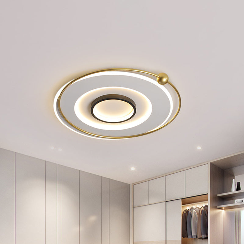 Gold Round Ceiling Mounted Fixture Modern LED Acrylic Flushmount Lighting in White/Warm Light Clearhalo 'Ceiling Lights' 'Close To Ceiling Lights' 'Close to ceiling' 'Flush mount' Lighting' 924101