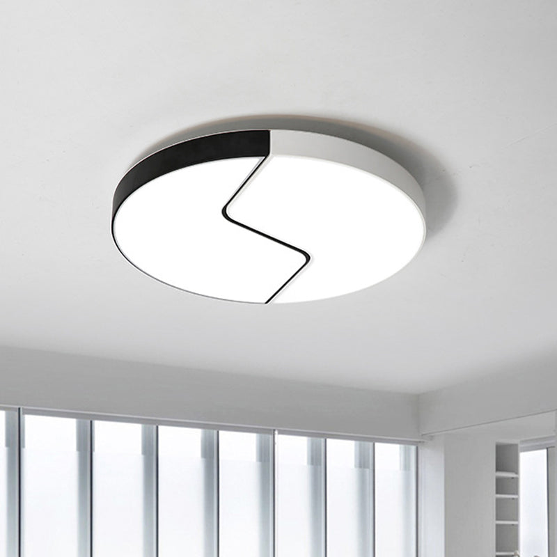 Nordic LED Ceiling Flush with Acrylic Shade Black and White Finish Splicing Circle Flush Lamp in White/Warm Light Black-White Clearhalo 'Ceiling Lights' 'Close To Ceiling Lights' 'Close to ceiling' 'Flush mount' Lighting' 927755