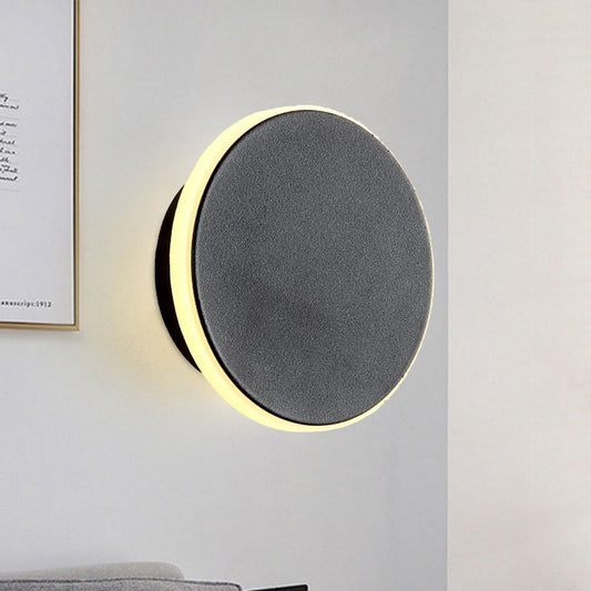 Black/White Disc LED Sconce Modernism Single Acrylic Wall Lighting Ideas in Warm/White Light Black Clearhalo 'Modern wall lights' 'Modern' 'Wall Lamps & Sconces' 'Wall Lights' Lighting' 962087