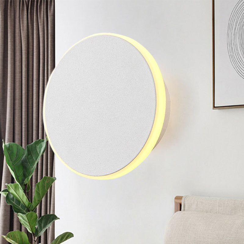 Black/White Disc LED Sconce Modernism Single Acrylic Wall Lighting Ideas in Warm/White Light White Clearhalo 'Modern wall lights' 'Modern' 'Wall Lamps & Sconces' 'Wall Lights' Lighting' 962089