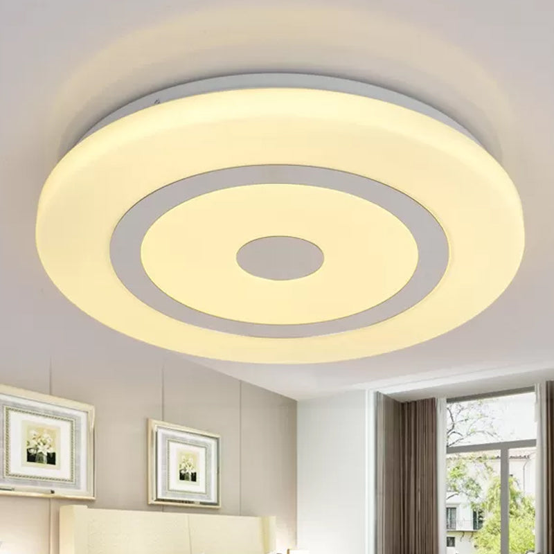 15"/19" Dia Modern Round Flush Mount Fixture Acrylic LED Bedroom Flush Lighting in Black and White Clearhalo 'Ceiling Lights' 'Close To Ceiling Lights' 'Close to ceiling' 'Flush mount' Lighting' 974385