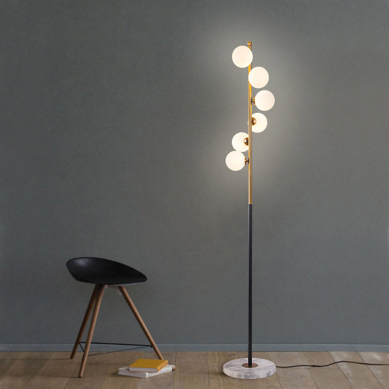 Black-Gold Sphere Floor Light Simple LED Glass Stand Up Lamp with Spiral Design for Study Room Clearhalo 'Floor Lamps' 'Lamps' Lighting' 978485