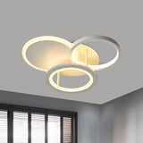 16"/19.5" W Metal Circular Semi Flush Mount Simplicity LED White Flush Ceiling Light for Bedroom, White/Warm Light Clearhalo 'Ceiling Lights' 'Close To Ceiling Lights' 'Close to ceiling' 'Semi-flushmount' Lighting' 983178