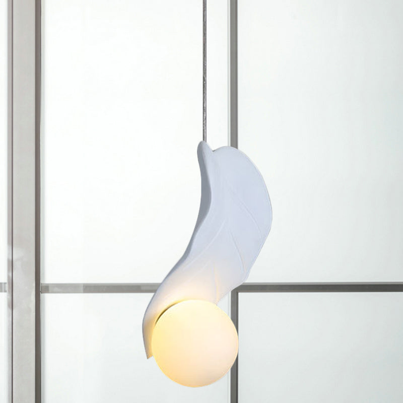 Leaf Shape Pendulum Light Macaroon Resin White/Green LED Suspension Lamp in White/Warm Light for Bedside Clearhalo 'Ceiling Lights' 'Modern Pendants' 'Modern' 'Pendant Lights' 'Pendants' Lighting' 983303