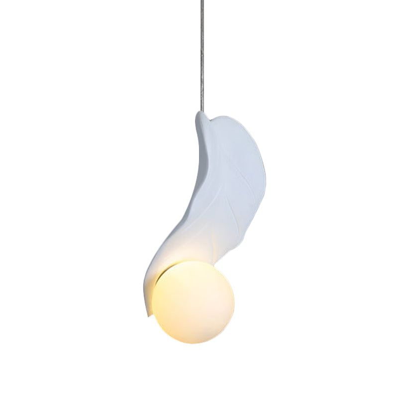 Leaf Shape Pendulum Light Macaroon Resin White/Green LED Suspension Lamp in White/Warm Light for Bedside Clearhalo 'Ceiling Lights' 'Modern Pendants' 'Modern' 'Pendant Lights' 'Pendants' Lighting' 983304