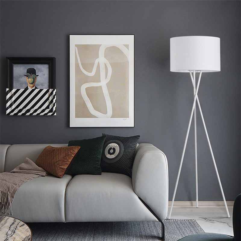 Drum Shade Floor Reading Lamp Simplicity Fabric 1 Light White/Black Tripod Standing Floor Lamp Clearhalo 'Floor Lamps' 'Lamps' Lighting' 987676