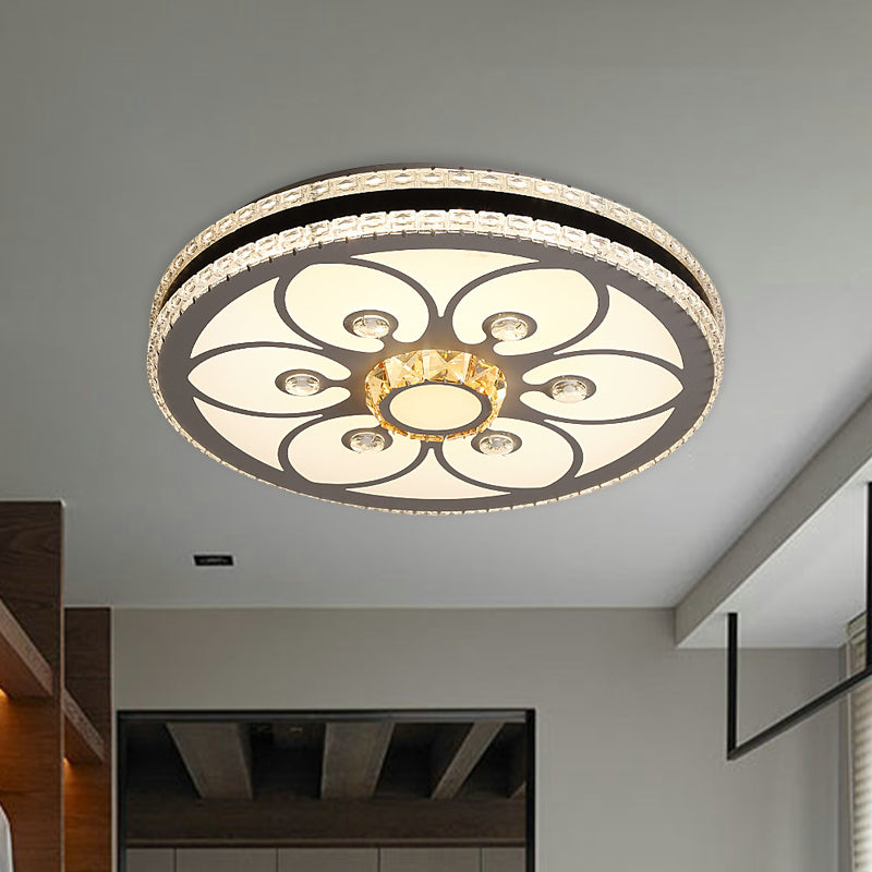 Crystal Block Circle Ceiling Light Modernist LED Flush Mount Lamp with Four-Leaf Clover/Flower Pattern in Chrome Chrome Flower Clearhalo 'Ceiling Lights' 'Close To Ceiling Lights' 'Close to ceiling' 'Flush mount' Lighting' 988002